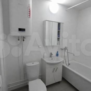 Продается 1-комнатная квартира, 47 м²