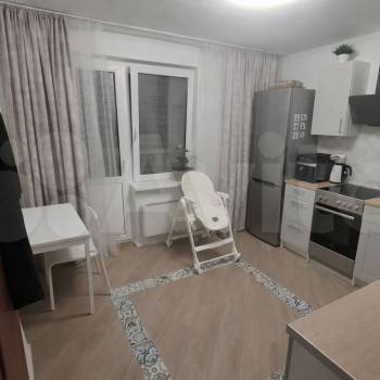 Продается 1-комнатная квартира, 47 м²