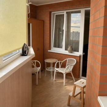 Продается 1-комнатная квартира, 58 м²