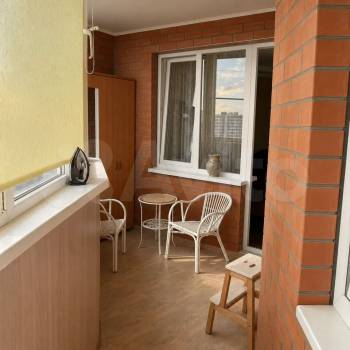 Продается 1-комнатная квартира, 58 м²