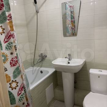 Сдается 1-комнатная квартира, 42 м²