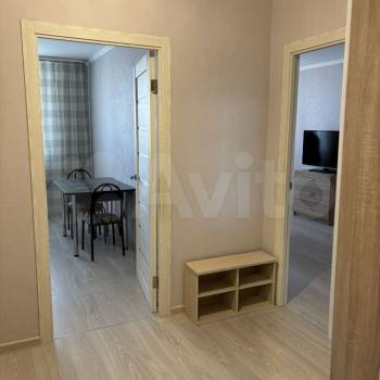 Сдается 1-комнатная квартира, 42 м²