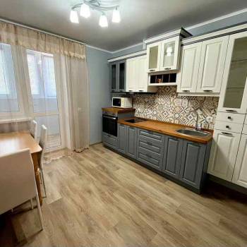 Сдается 1-комнатная квартира, 39 м²