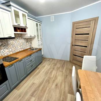 Сдается 1-комнатная квартира, 39 м²