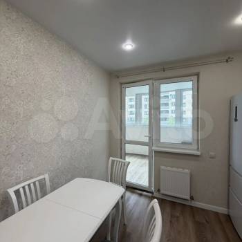 Продается 1-комнатная квартира, 40,4 м²
