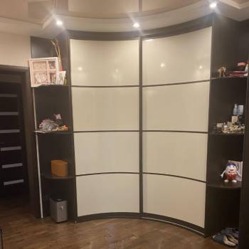 Продается 1-комнатная квартира, 74 м²