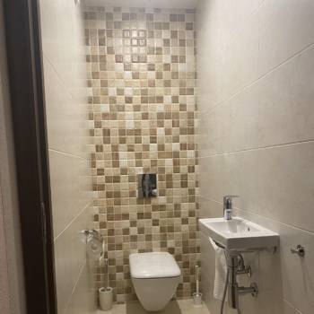 Продается 1-комнатная квартира, 74 м²