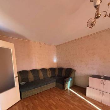 Продается 1-комнатная квартира, 38 м²