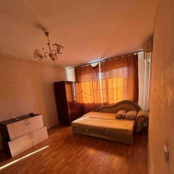 Продается 1-комнатная квартира, 38 м²
