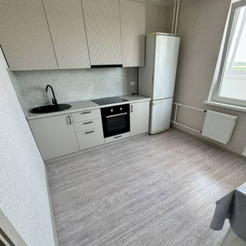 Сдается 1-комнатная квартира, 38 м²