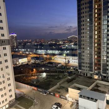 Сдается 1-комнатная квартира, 46 м²