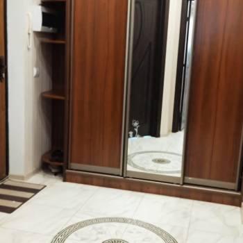 Сдается 1-комнатная квартира, 46 м²