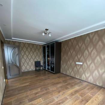 Продается 1-комнатная квартира, 43 м²