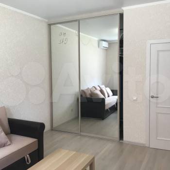 Продается 1-комнатная квартира, 40,8 м²
