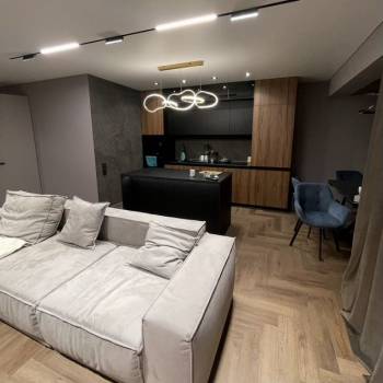 Продается 2-х комнатная квартира, 73,9 м²