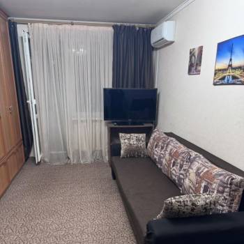 Продается 1-комнатная квартира, 30,5 м²