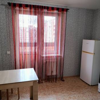 Сдается 2-х комнатная квартира, 60 м²