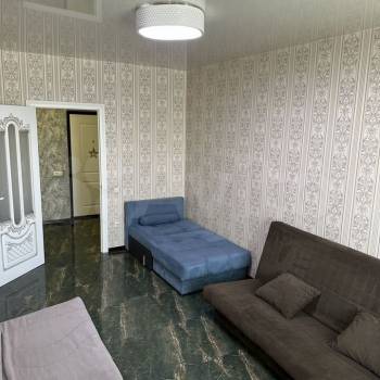 Сдается 1-комнатная квартира, 42 м²