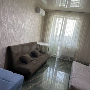 Сдается 1-комнатная квартира, 42 м²
