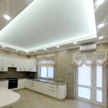 Продается Дом, 200 м²