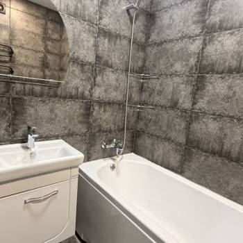 Сдается 1-комнатная квартира, 42,9 м²