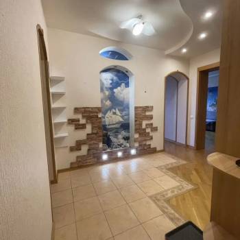 Сдается 2-х комнатная квартира, 60 м²