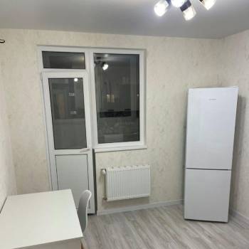 Сдается 1-комнатная квартира, 37 м²