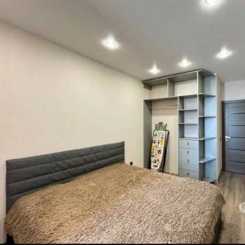 Продается 1-комнатная квартира, 38 м²