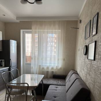 Сдается 1-комнатная квартира, 48 м²