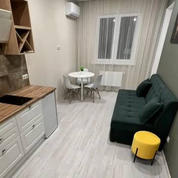 Сдается 1-комнатная квартира, 39 м²