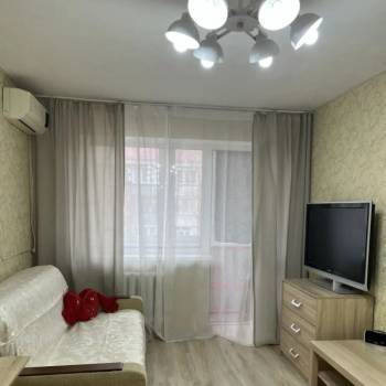 Сдается 1-комнатная квартира, 35 м²