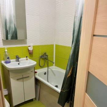 Сдается 1-комнатная квартира, 35 м²