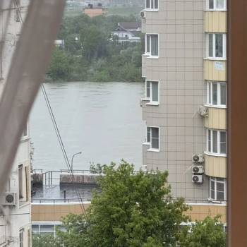 Сдается 2-х комнатная квартира, 70 м²