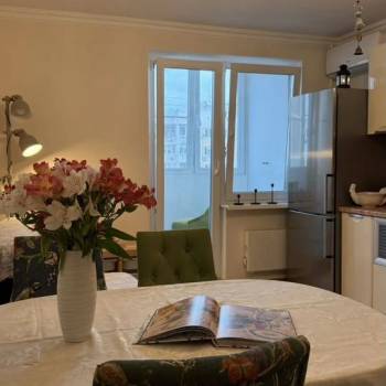 Сдается 2-х комнатная квартира, 70 м²