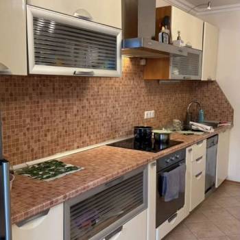 Сдается 2-х комнатная квартира, 70 м²