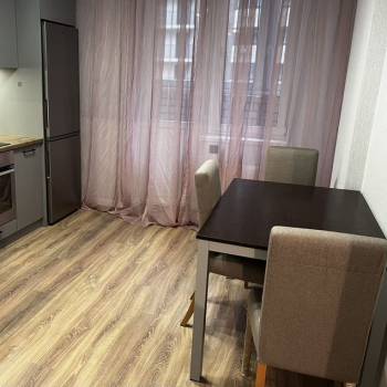 Сдается 1-комнатная квартира, 45 м²