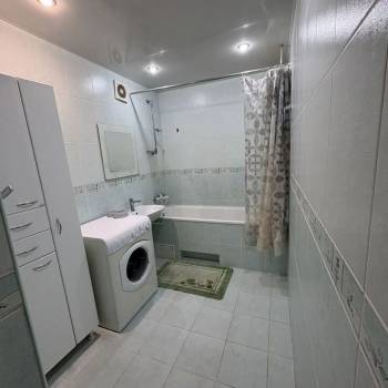 Сдается 2-х комнатная квартира, 72 м²