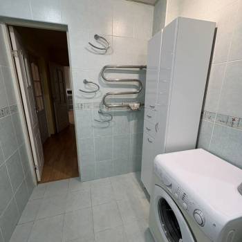 Сдается 2-х комнатная квартира, 72 м²