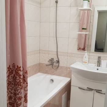 Сдается 1-комнатная квартира, 42 м²
