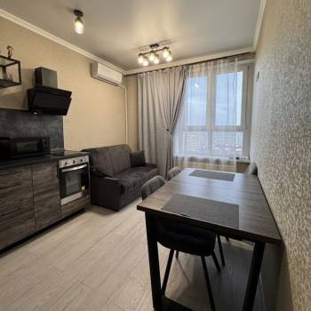 Сдается 1-комнатная квартира, 37 м²