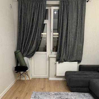 Сдается 1-комнатная квартира, 39 м²