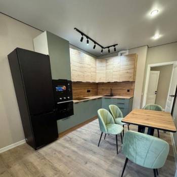 Сдается 2-х комнатная квартира, 75 м²