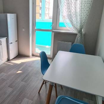 Сдается 1-комнатная квартира, 43 м²