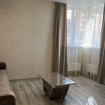 Сдается 2-х комнатная квартира, 50 м²
