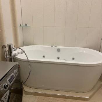 Сдается 2-х комнатная квартира, 78 м²