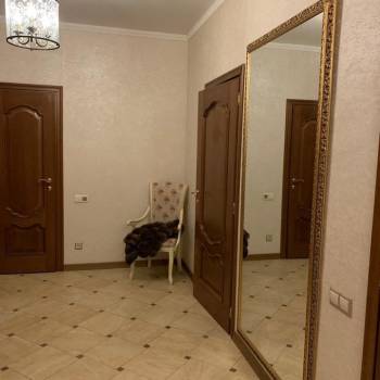 Сдается 2-х комнатная квартира, 78 м²