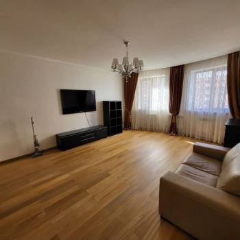Сдается 2-х комнатная квартира, 78 м²