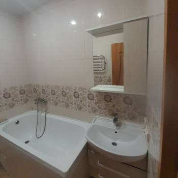 Сдается 2-х комнатная квартира, 60 м²