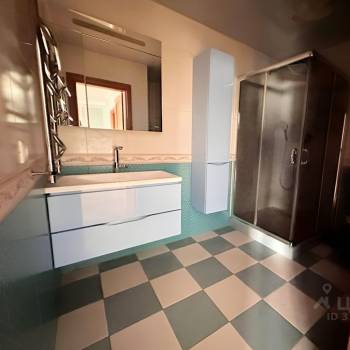 Продается Многокомнатная квартира, 234 м²