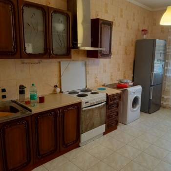 Сдается 2-х комнатная квартира, 74 м²
